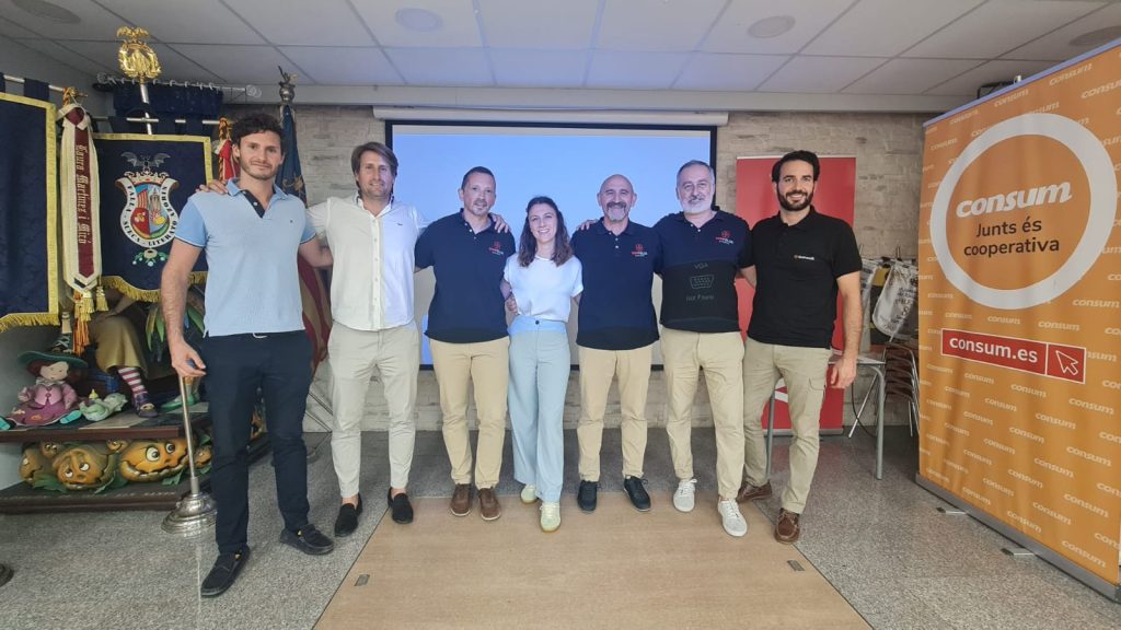 Equipo técnico de Ximofotovoltaica especializado en sistemas fotovoltaicos, paneles solares y auditorías de instalaciones fotovoltaicas con experiencia comprobada